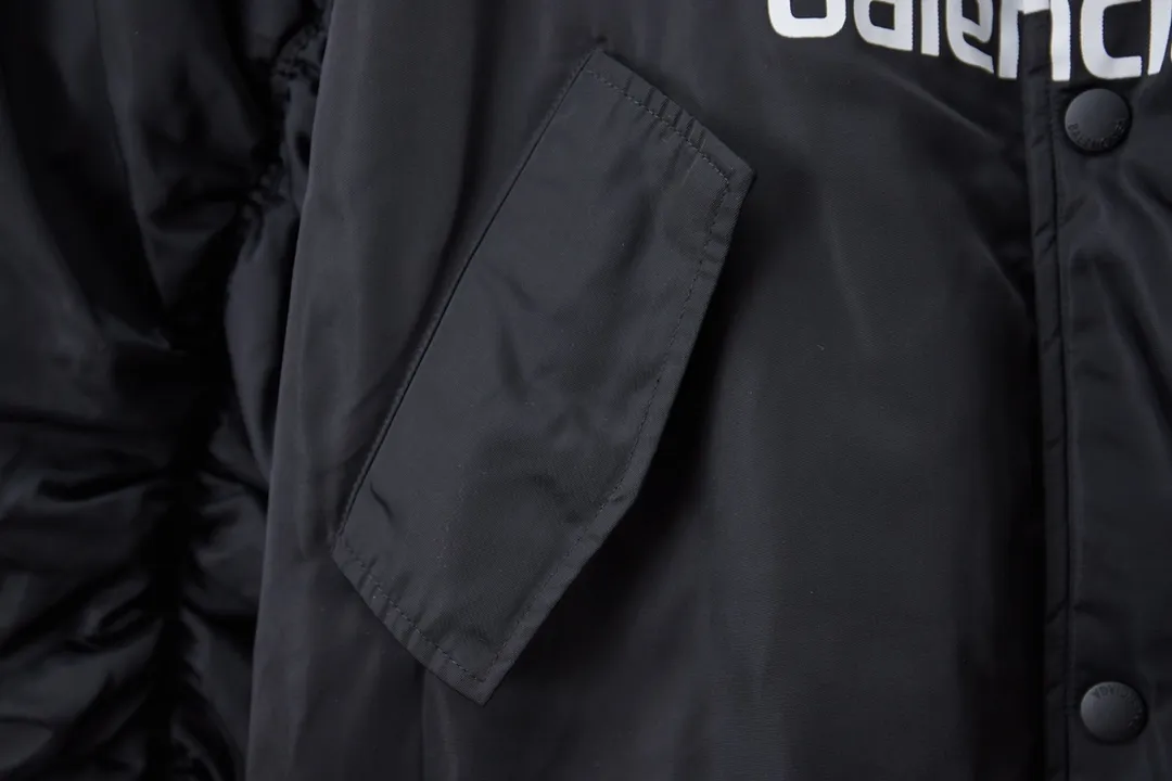 𝘽𝘼𝙇𝙀𝙉𝘾𝙄𝘼𝙂𝘼 BLCG 25FW · 100% · 50D · 800g · Classic Air Force · 3D · · TPU · · logo · ：Black Size：46/48/50/52
